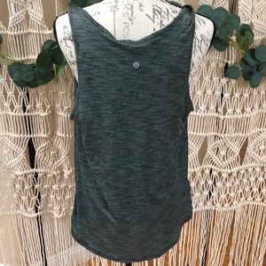 Lululemon top
